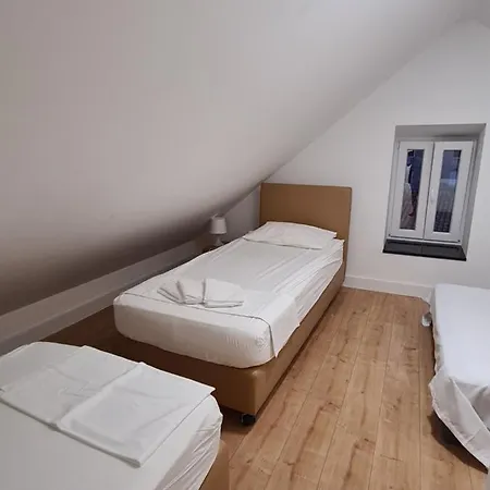 Verdi 2 Apartman *